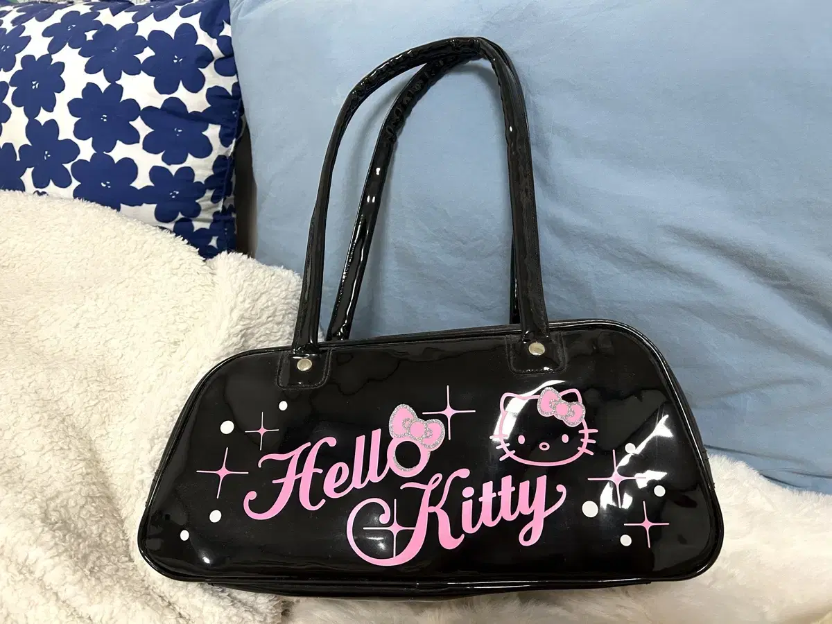 [Sanrio] hello kitty enamel bag